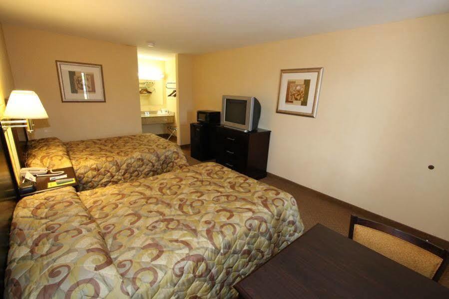 Rodeway Hotel 2*