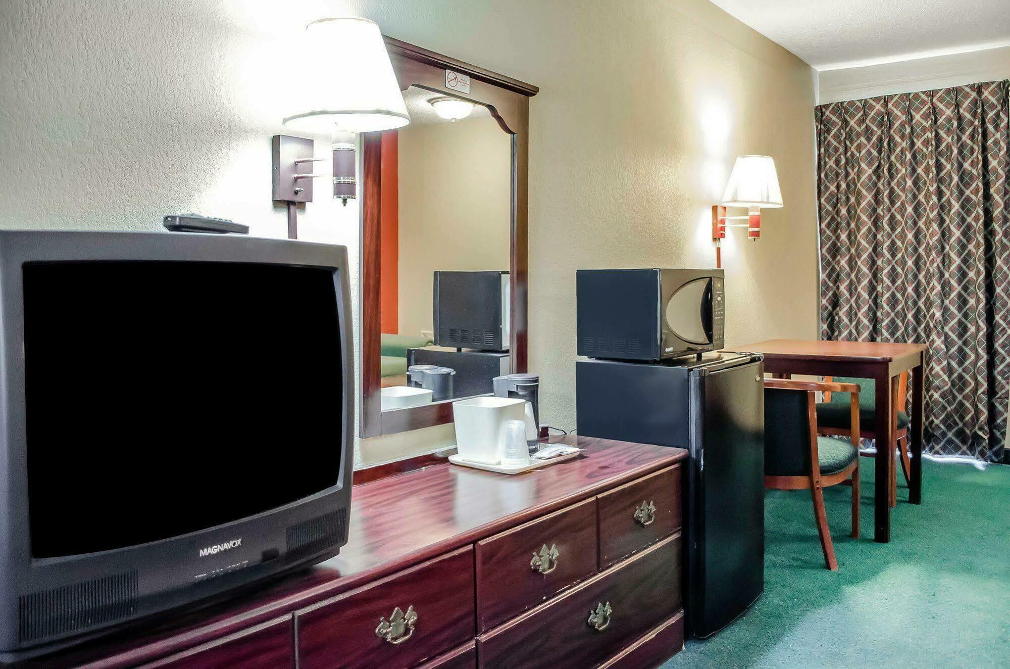 Hotel Rodeway 2*